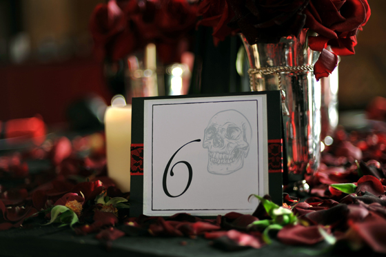 black and red table wedding