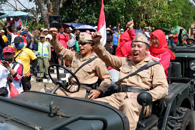 Kodim Karanganyar - Kabupaten Karanganyar Peringati HUT RI ke - 74 Dengan Karnaval