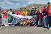 Jaga Garis Pantai Tetap Stabil, FKMHB-Unram Sisir Pantai Ujung Bima Tanam Mangrove