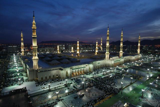 Kumpulan Foto dan Gambar Masjid Nabawi di Madinah 