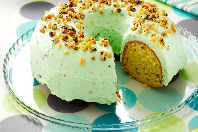 The Best Pistachio Pudding Bundt Cake