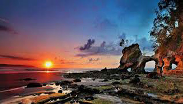 Pantai Terindah Di Sumba Timur  