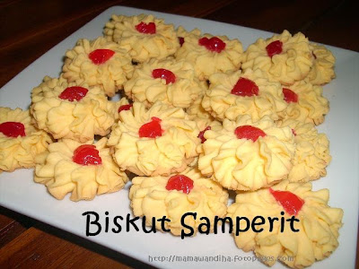 Dari Dapur MaDiHaA: Biskut Samperit