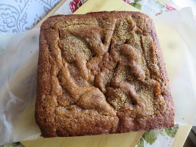 Crunchy Topped Banana Cake