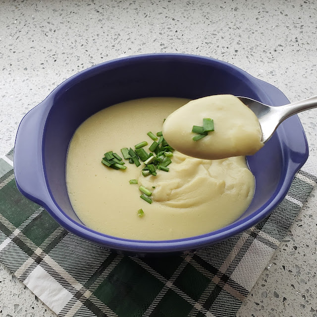 Vegan cheese sauce.