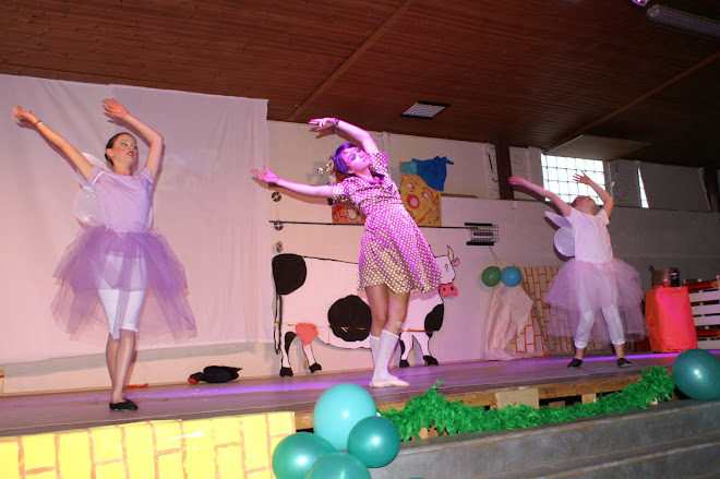 les fées & Doroty ( Julie, Tracy et Jeanne)