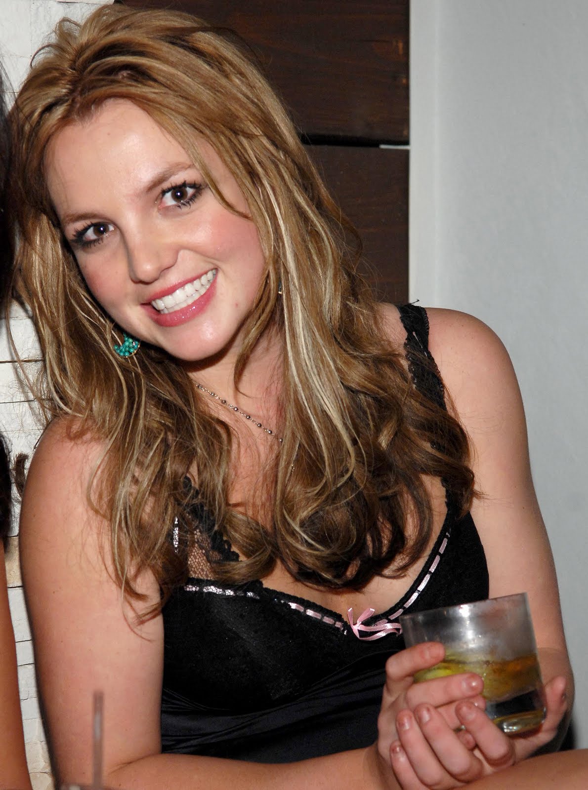 What Color Should Britney Dye Her Hair Next The Britney Spears