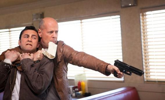 'LOOPER'. Futuro, yo frente a yo, niños y telequinesis