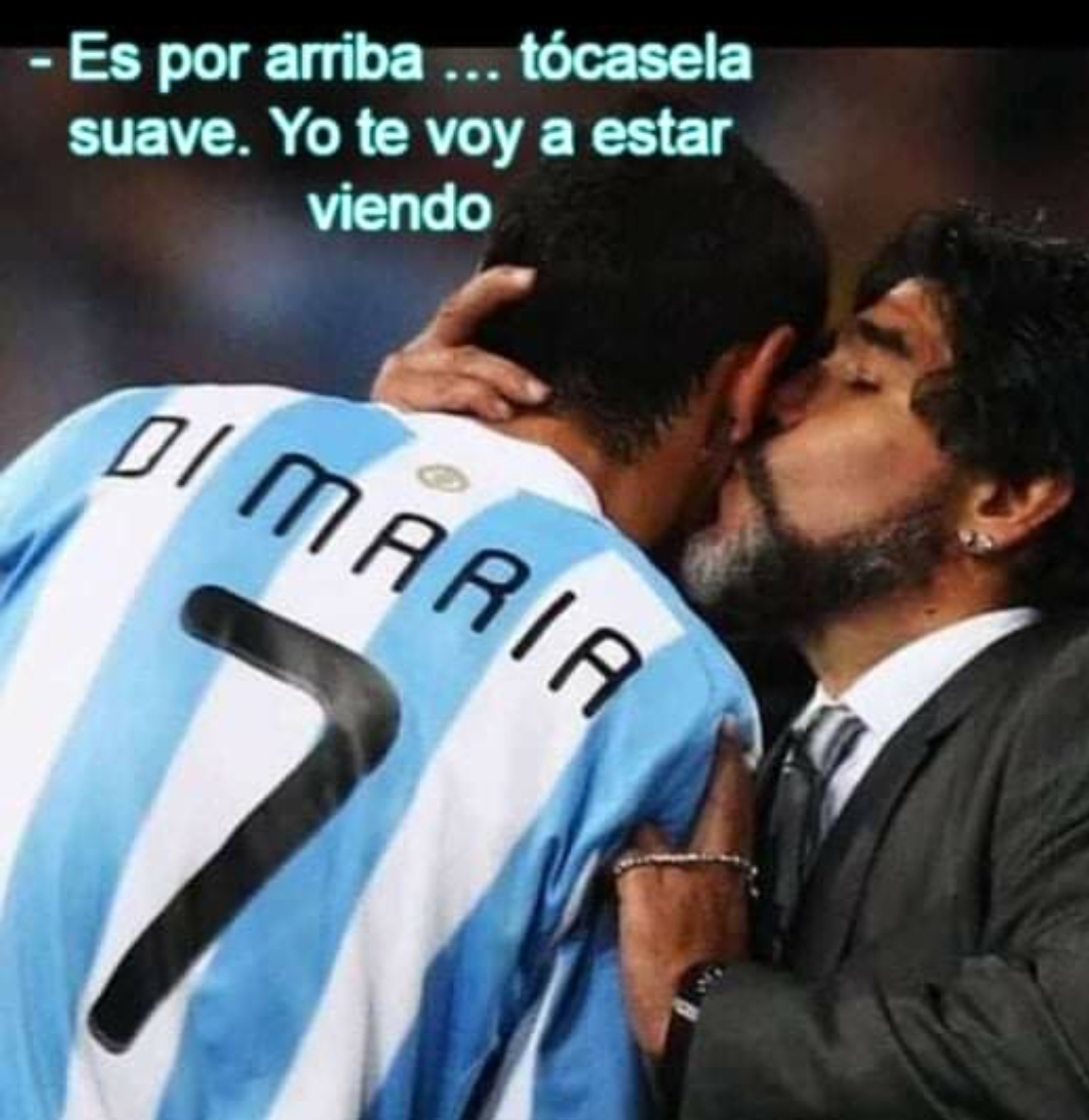 es por arriba ... tócasela suave, yo te voy a estar viendo. Maradona - Di Maria