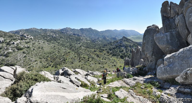 Villaluenga del Rosario - Llanos del Republicano - Torcal de Cancha Bermeja - Cerro Tinajo