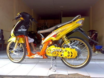  Modifikasi Mio Warna Kuning Modifikasi Motor Kawasaki 