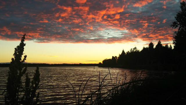 Lens and Cover Blog | Fire in the sky. Tornio, Finland.