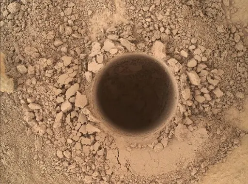 Curiosity Mrnggali Permukaan Planet Mars