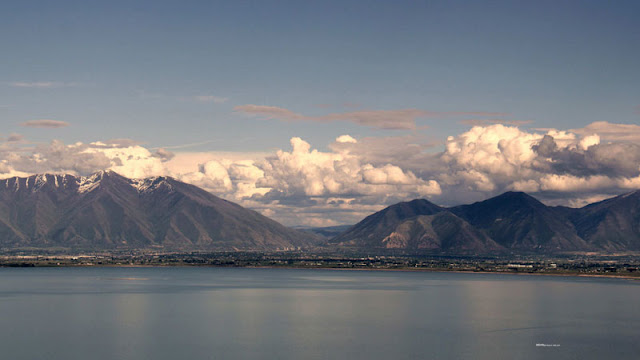 Utah Lake beneath the mountains