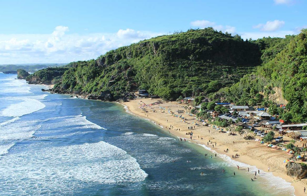 wisata pantai Pok Tunggal