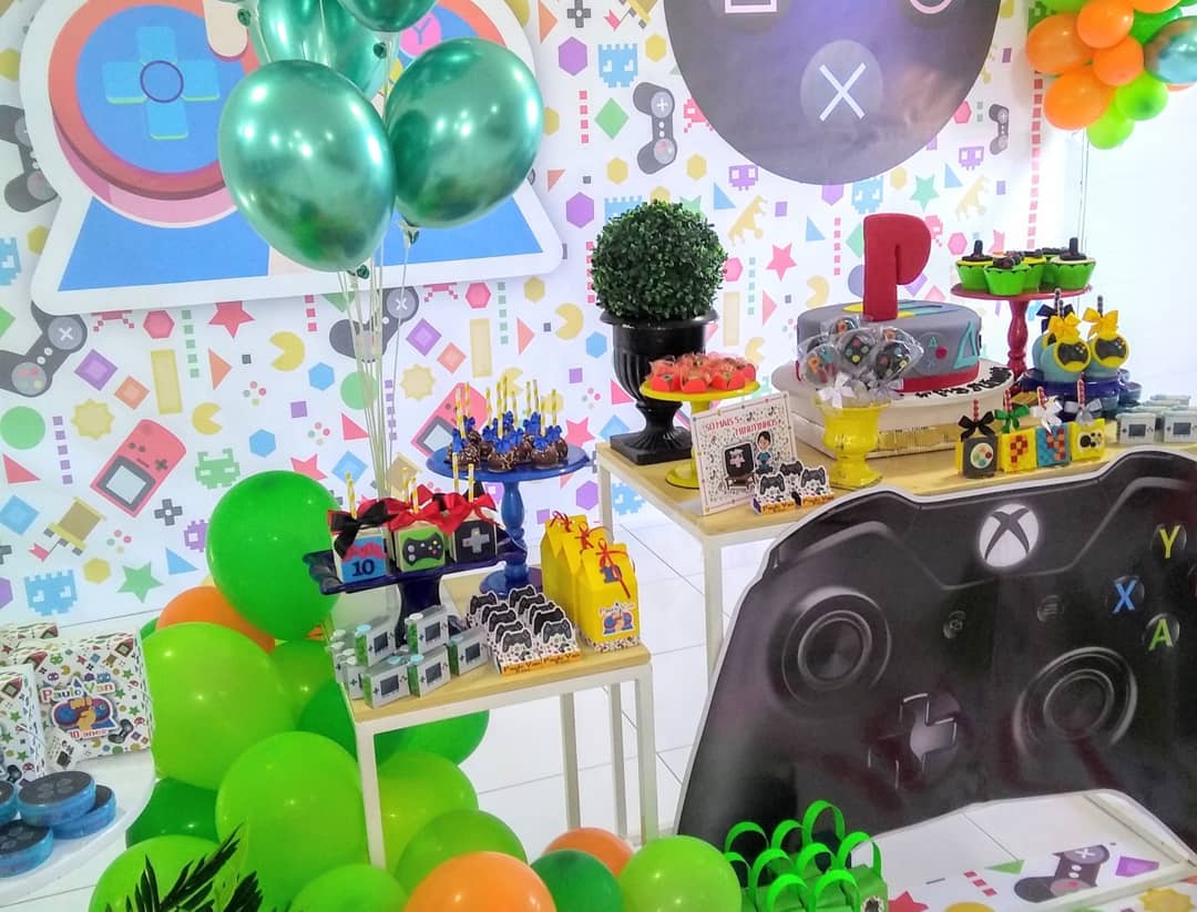 Mamãe Fazendo a Festa em Casa: Ideias Decoração Jogos, Playstation, XBOX,  Gam…  Decoração de aniversário adulto, Decorações de festa diy, Decorações  de aniversário