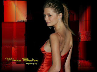 Free hot and sexy bikini wallpapers of Mischa Barton, english film and movie hollywood star images and pictures