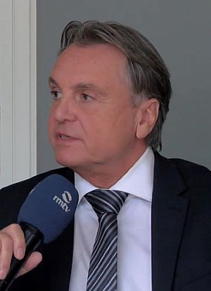 CEO - Hans Acksteiner