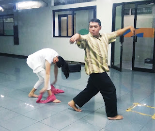 latihan-teater