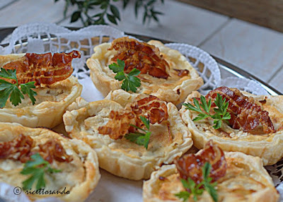 Canapè di verdure caramellate con crema di yogurt