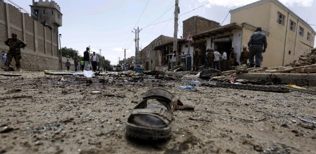 Atentado suicida em Cabul deixa 3 mortos; 1 era britânico