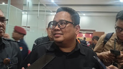 Bawaslu Bakal Copot Spanduk Peserta Pemilu yang Berisi Kalimat Ajakan.