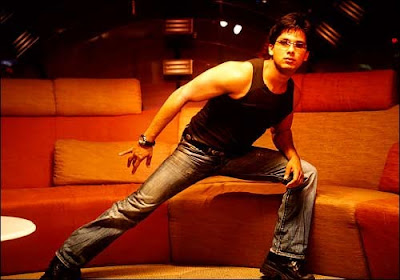 there are shahid kapoor is actor in  'Milenge Milenge' movie