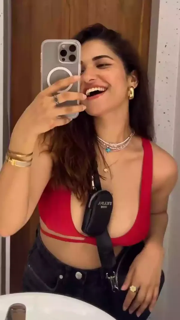 ruhani sharma bikini cleavage selfie busty indian actress