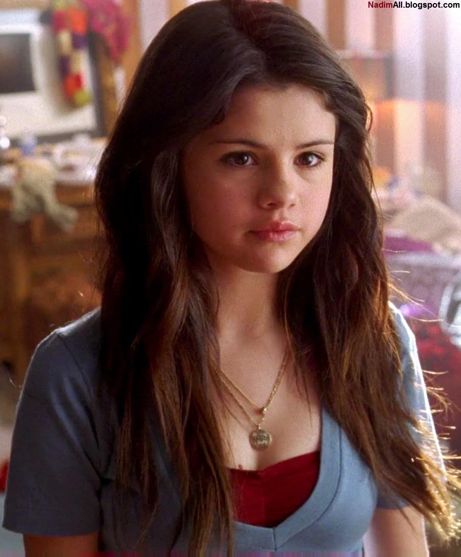 selena-gomez-hot-2008