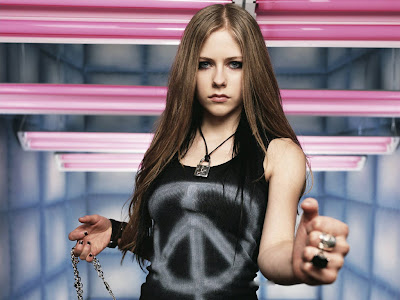 avril lavigne wallpaper. avril lavigne old hair. avril