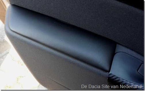 Armsteun Portier Dacia 02