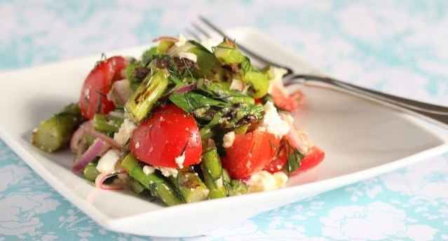 Resep tumis asparagus dan tomat (sauteed asparagus and tomatoes)