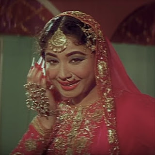 Meena Kumari's Pakeezah song inhi logon ne le liya dupatta mera other 2 versions