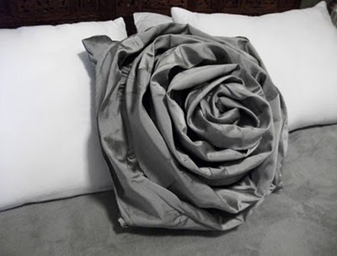 pillow angle