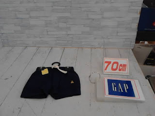 中古品　子供服　７０㎝　GAP　ブラック　ショートパンツ１９８円