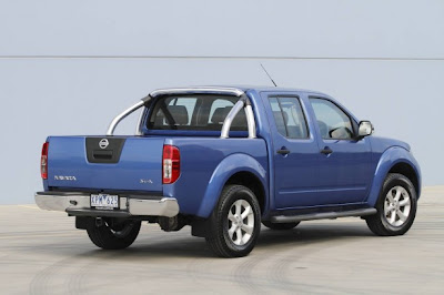 2010 Nissan Navara ST-X Rear View