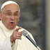 Papa. Corruzione e' ruggine corrosiva, essere politici onesti puo' renderci santi