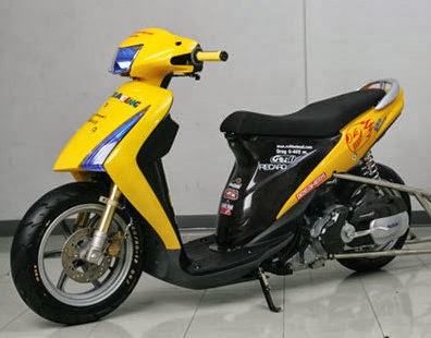  Modifikasi  Motor  Suzuki  Spin  125 BangBis