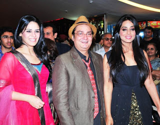 Mona Singh, Vinay Patthak and Mahie Gill
