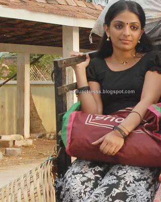 Mythili photos