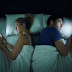 शादीशुदा र‍िश्‍ते खराब करने की बड़ी वजह बन रहे 'स्‍मार्टफोन' | Relationship Tips | Smartphone as Relation Destroyer