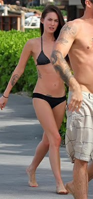 Megan Fox sexy breast arse body in black bikini in Hawaii