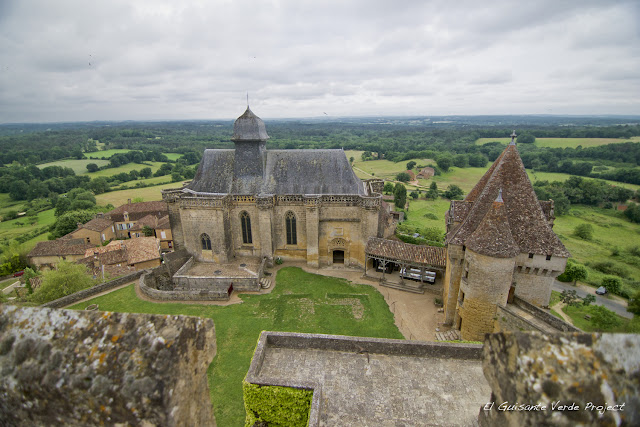 Iglesia del Château de Biron - Dordoña Perigord por El Guisante Verde Project