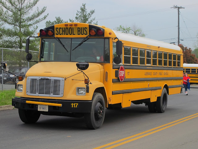 foto School Bus di Luar Negeri