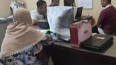 Galak Pas Ancam Bunuh Warga Muhammadiyah, Peneliti BRIN Andi Pangerang Malah Kayak Ayam Sayur Ketika Diborgol Polisi, Eng-Ing-Eng!