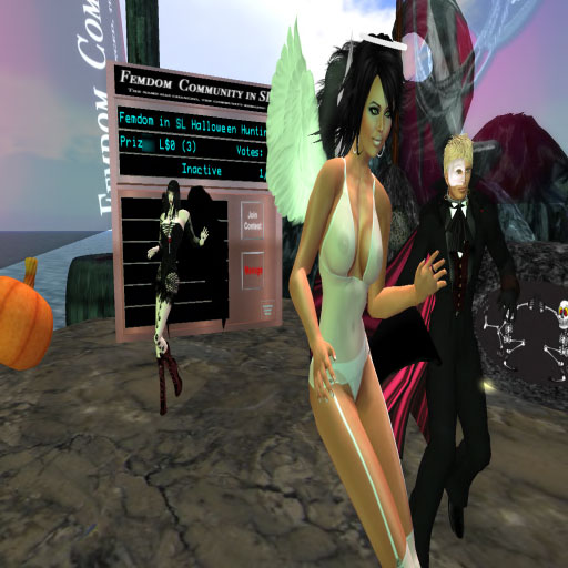  from the recent Femdom Community in SL Halloween Hunt Costume Party