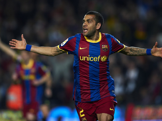 free desktop wallpapers 1024x768 download Dani Alves