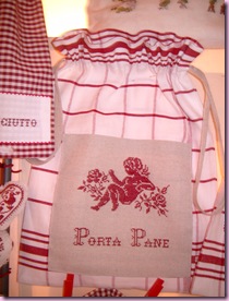 porta pane angelo rosso