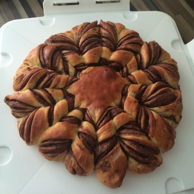 Photograph of my finished Nutella Star Bread