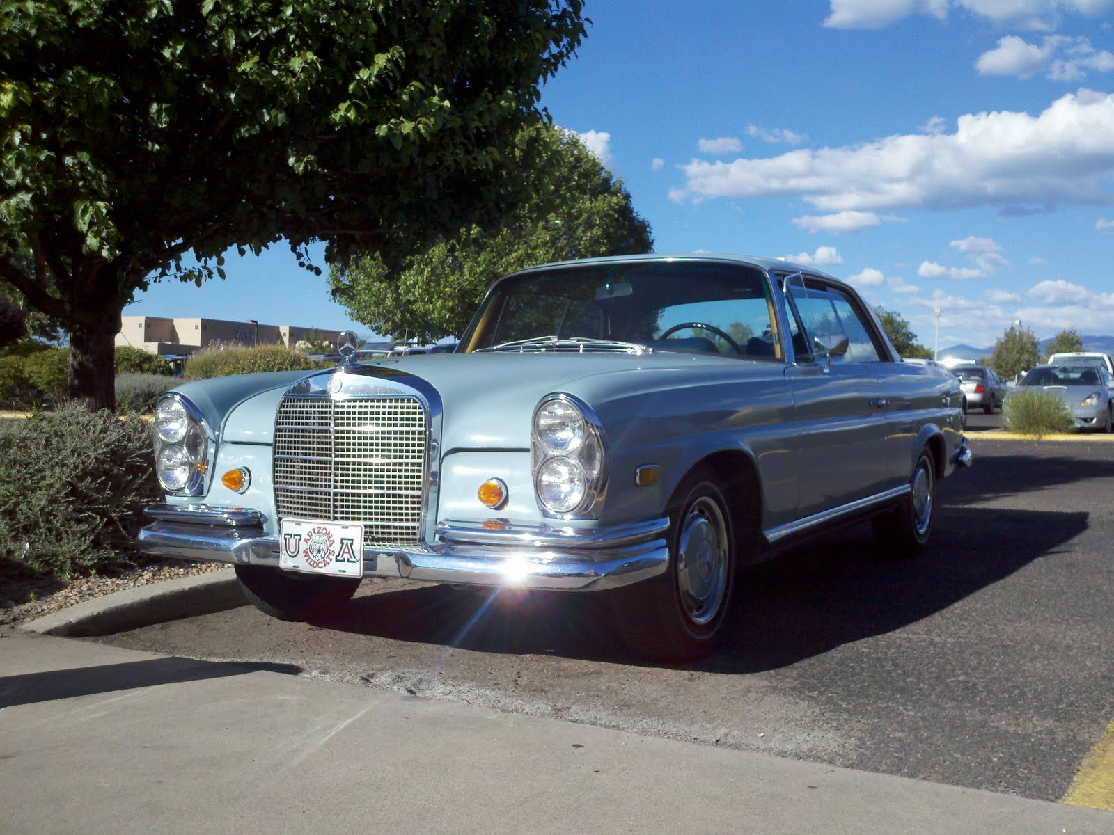 Mercedes Benz 280SE